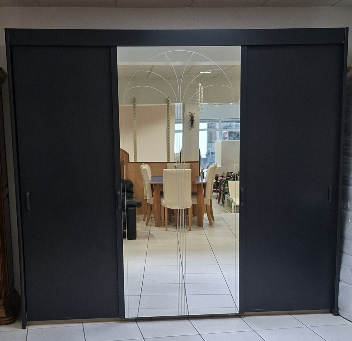 Kleiderschrank -  klein mit Schiebetüren